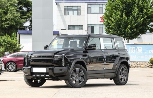 股票配资业务 全新纯电“方盒子”SUV比坦克300更硬朗，双电机四驱，续航520Km